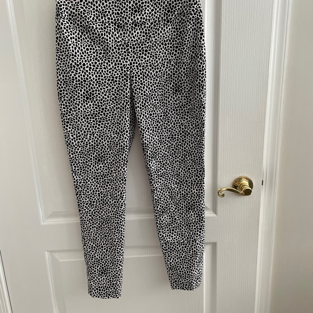Versona black and white pants